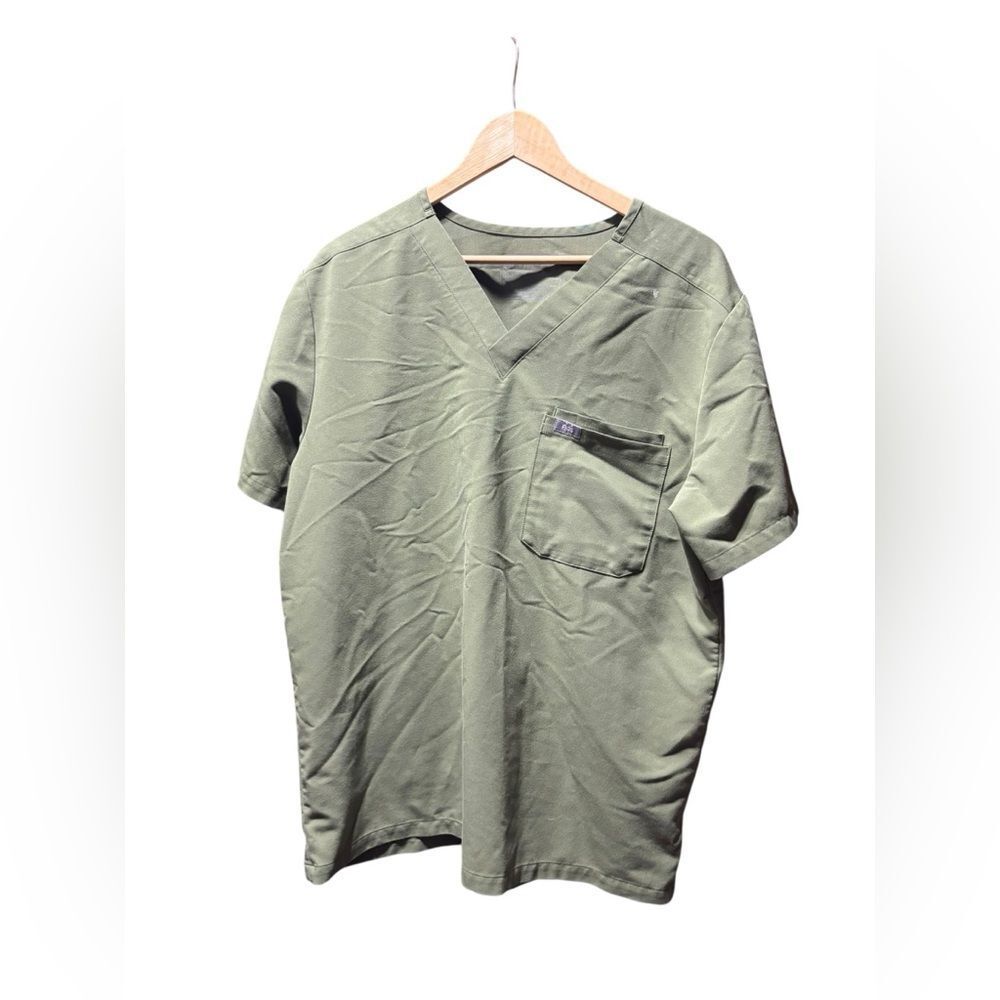 FIGS | large scrub top shirt